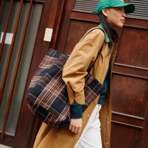 Cabas Elisabeth Black tartan Rose In April